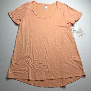 Medium Solid Peach LuLaRoe Classic T-Shirt